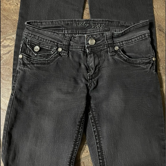 Sixty Nine Jeans - Picture 2 of 3